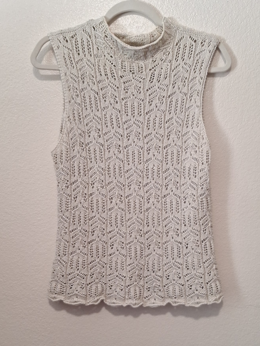 Lord & Taylor Cream Crochet Mock Neck Tank, XL